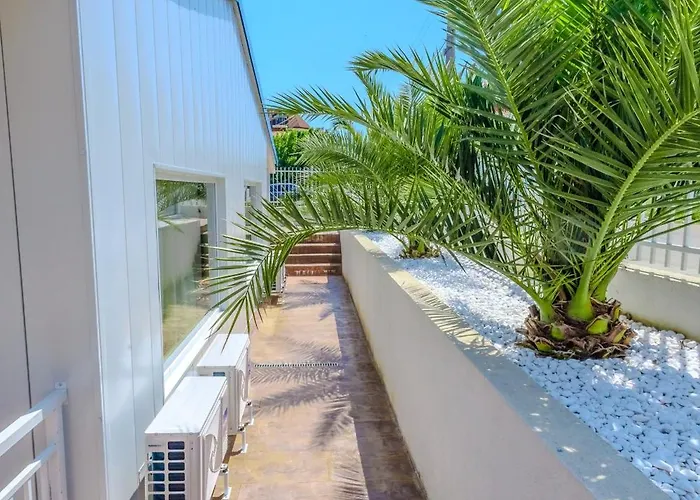 къщата с рибките * Sinemoretz