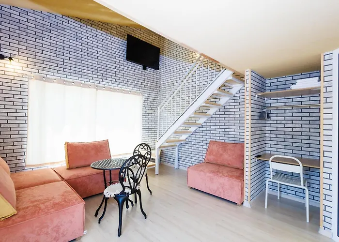 къщата с рибките Daire Sinemoretz