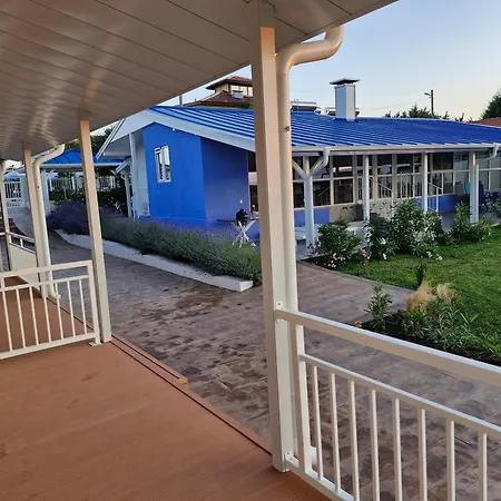 شقة къщата с рибките سينيموريتس