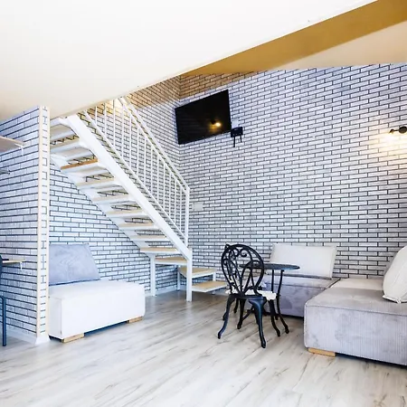 къщата с рибките شقة *